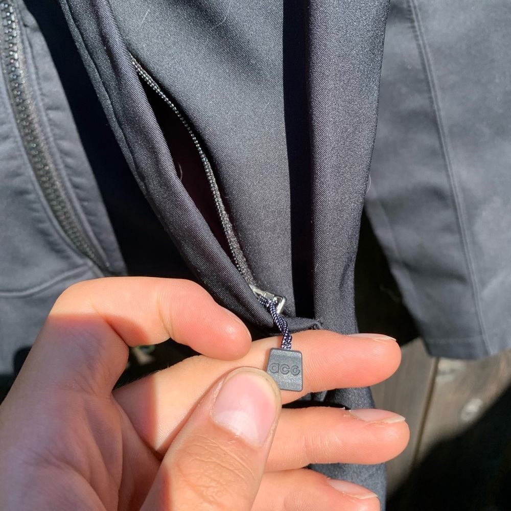 Nike ACG Soft Shell Jacket - Picture 5 of 9